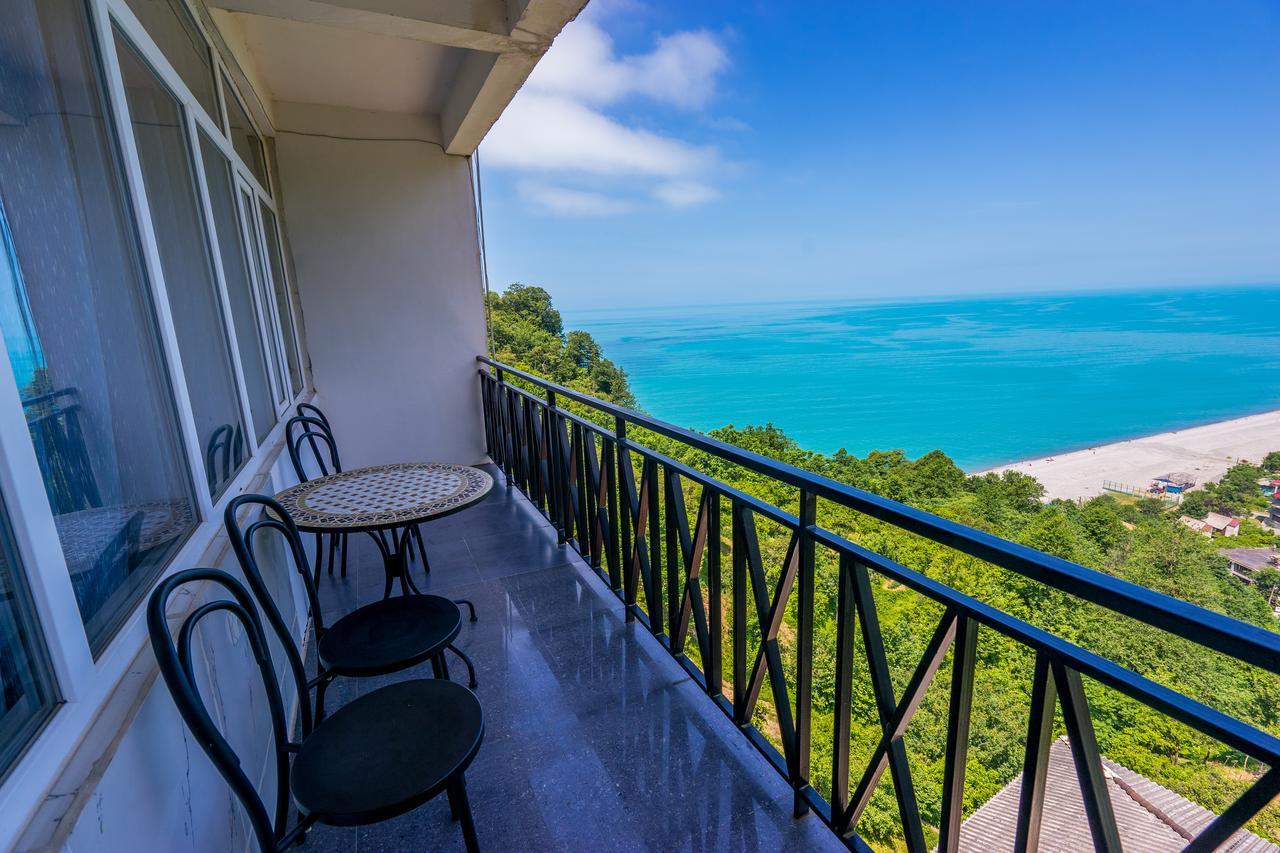 Aniva The Hotel Batumi Exterior photo