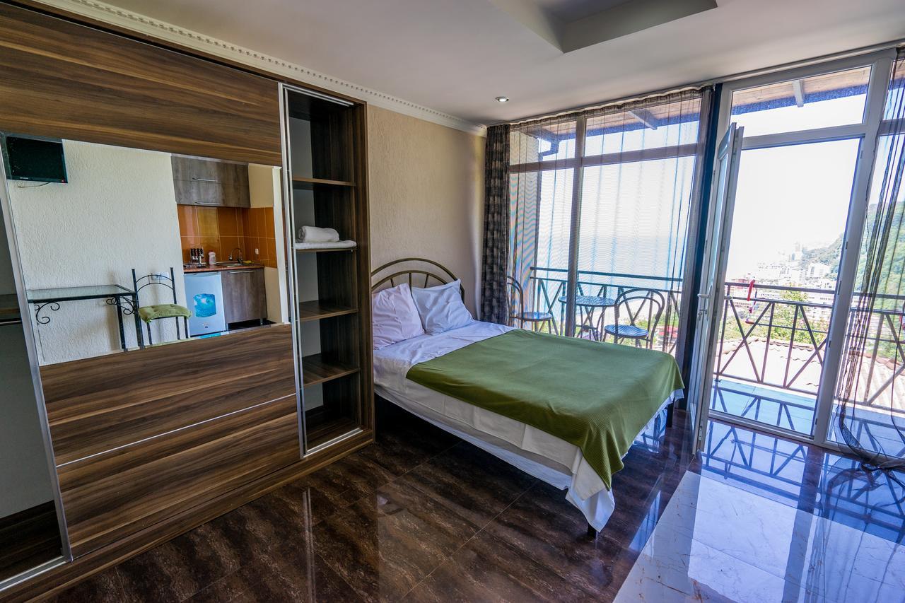 Aniva The Hotel Batumi Exterior photo