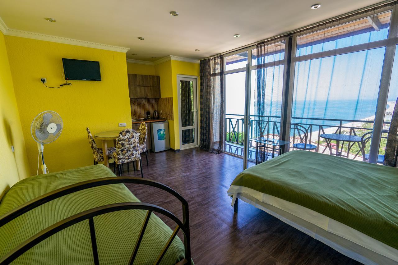 Aniva The Hotel Batumi Exterior photo