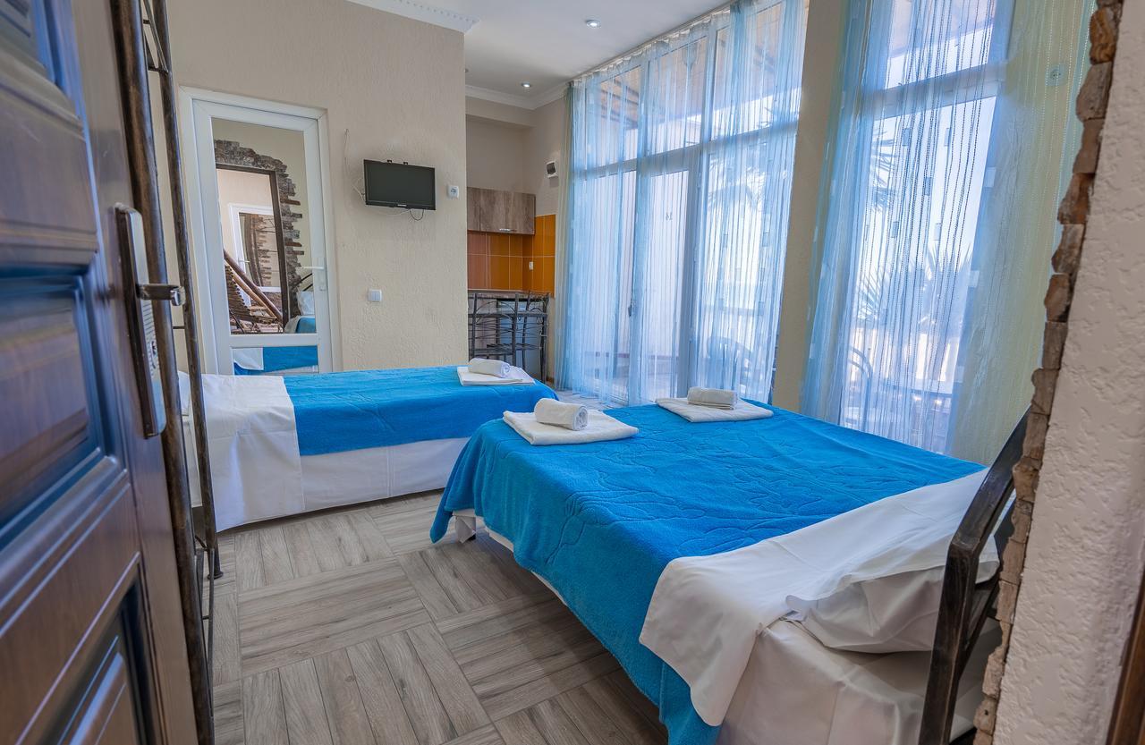 Aniva The Hotel Batumi Exterior photo