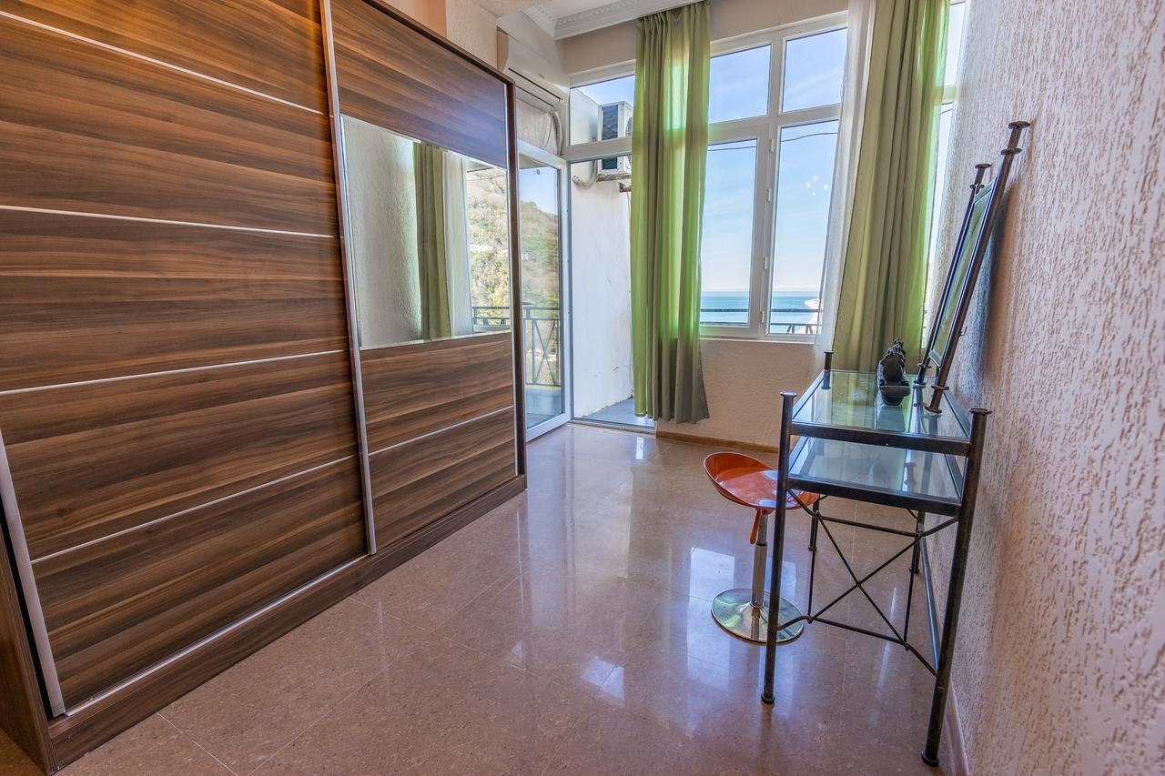 Aniva The Hotel Batumi Exterior photo